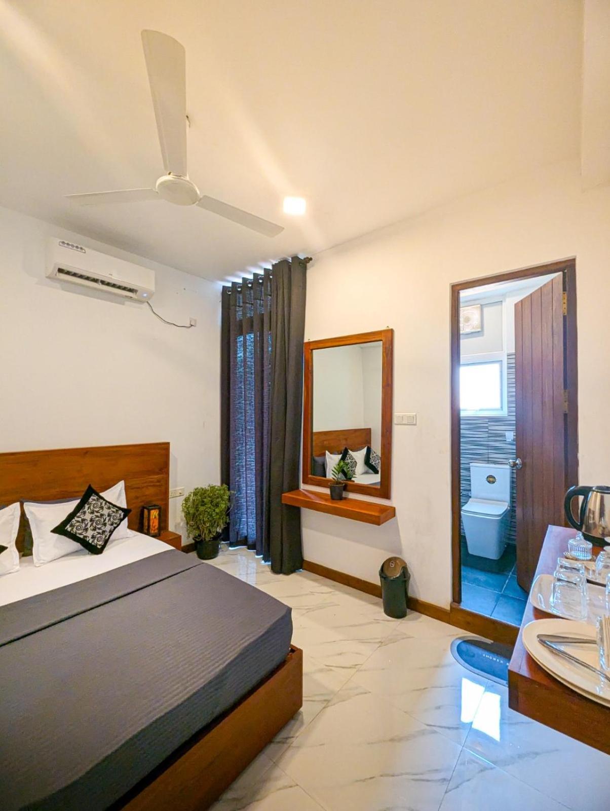 Airport Hotel By Cmb Apartments Νεγκόμπο Εξωτερικό φωτογραφία